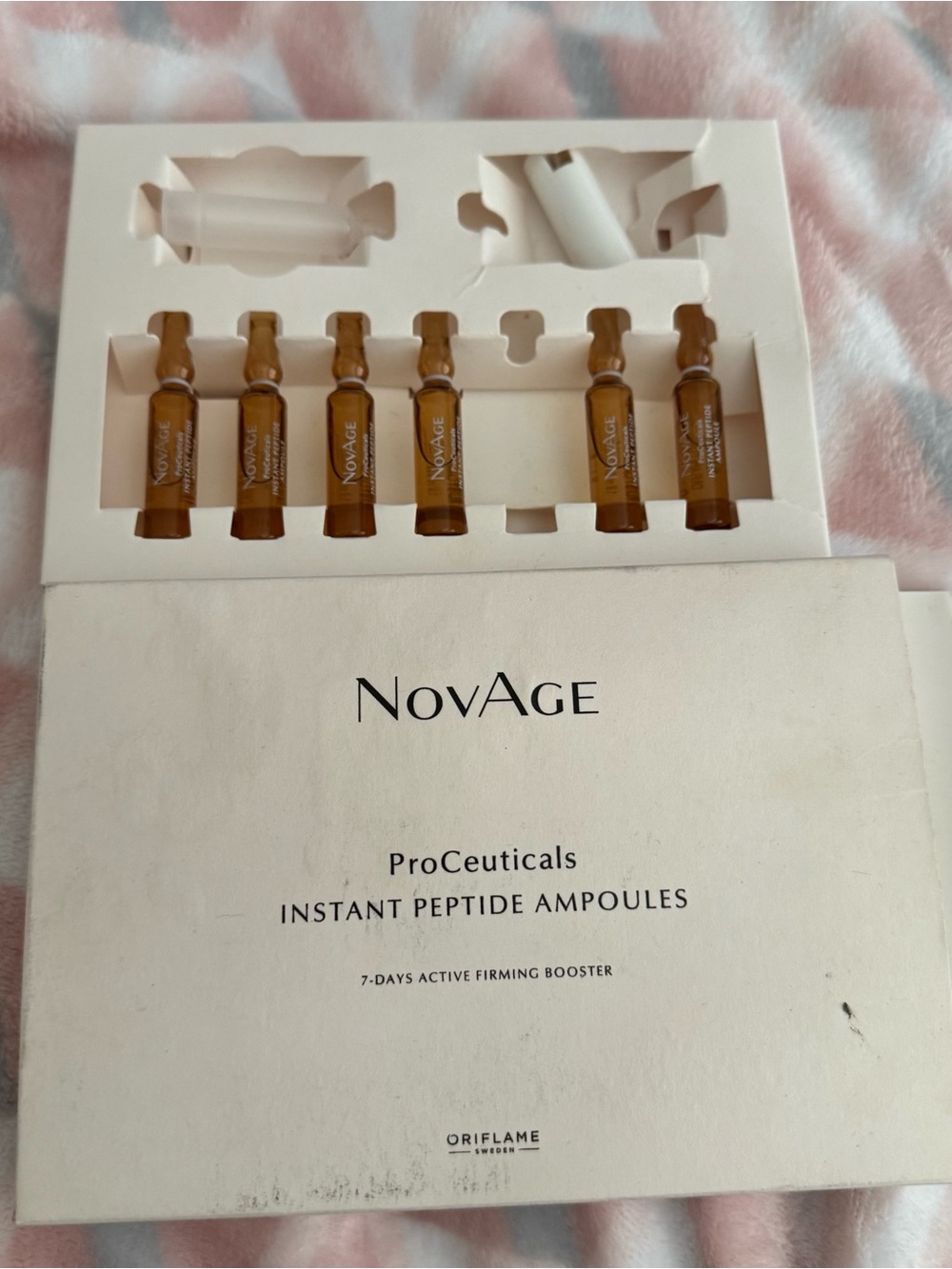 Oriflame NovAge procueticals instant peptides